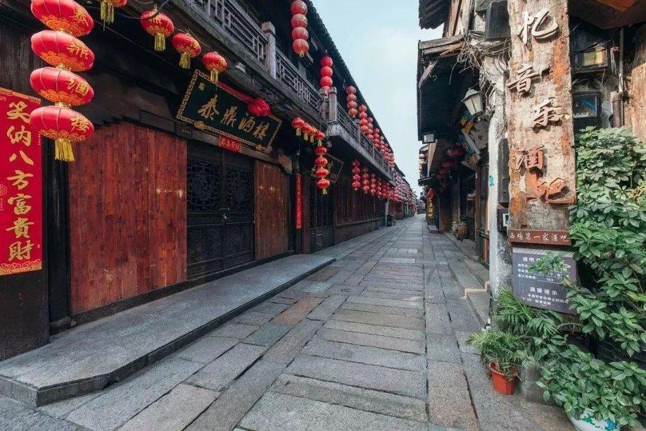 逃离橡子树种植地